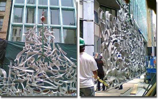 NYC, 40 Bond, Installation of the Gate. Photos: Curbed, June 2007.