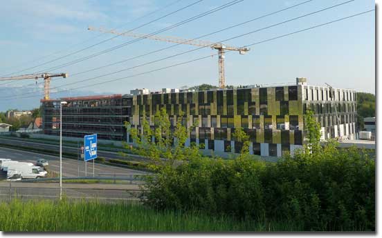 G&eacute;opolis in Lausanne, Status April 2011, Building Partly Cladded with EXYD-M