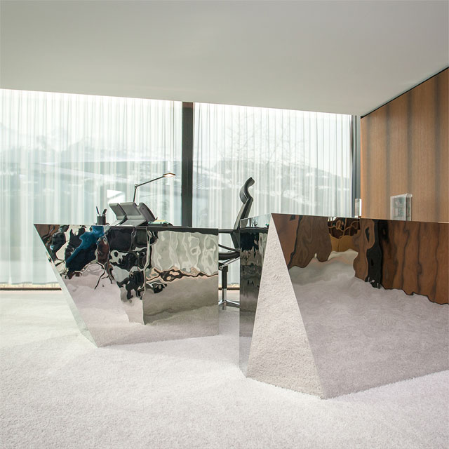 Liechtenstein, Vaduz, Architect Daniel Hildmann, Desk With Product Line EXYD-M, Photo Oliver Hartmann