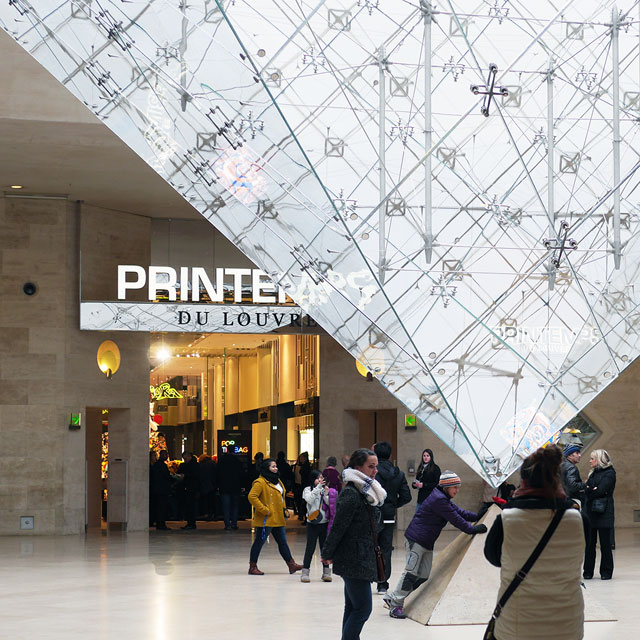 Paris, Printemps at Carrousel du Louvre, Photo EXYD