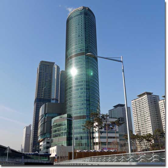 D Cube City in Seoul Seen from the Eastern Side, January 2012
