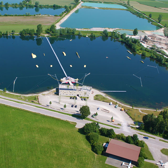 Turncable in Thannhausen/Germany, Wakeboard And Water Ski Park, Photo Turncable