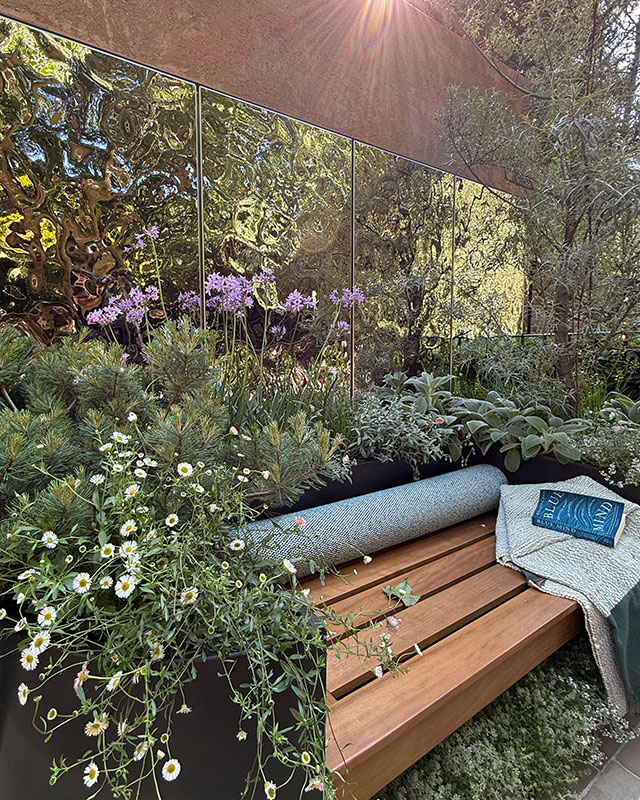 Chelsea Flower Show 2025 &middot; Blue Mind Garden by Ashleigh Aylett &middot; Wall Cladding: EXYD &middot; Photo: EXYD, 2025