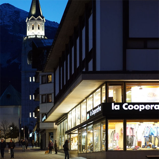 Italy, Department Store Cooperativa in Cortina d'Ampezzo, Photo EXYD, October 2015