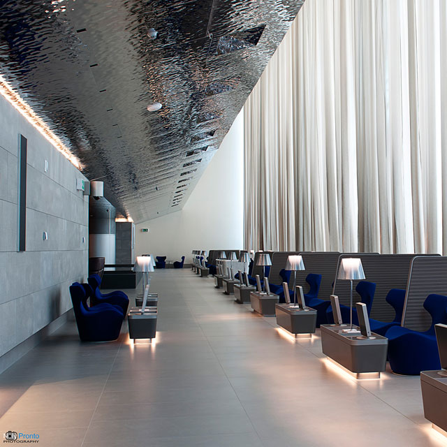 Hamad International Airport in Doha, Al Mourjan Business Lounge, Ceiling EXYD-M, Photo Noly Pronto Photography, 2014
