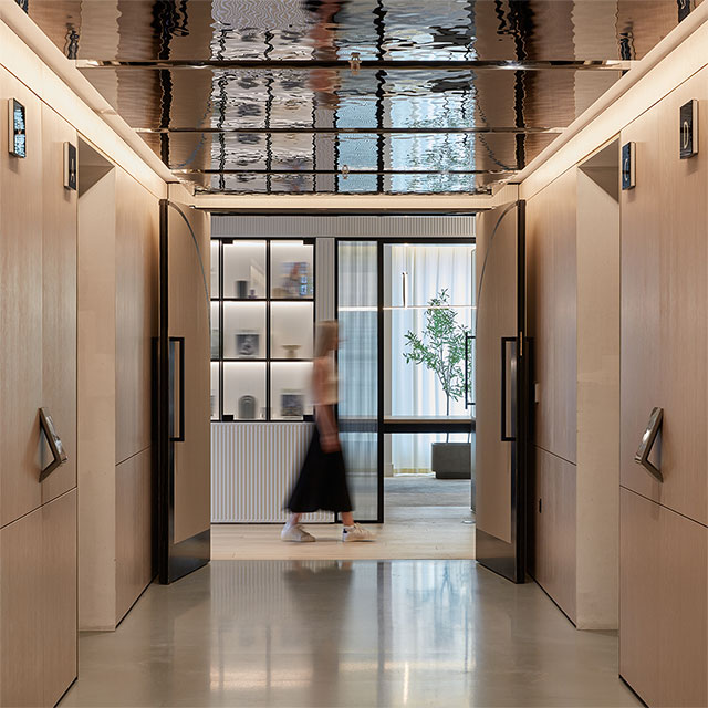 UK, London, Ilona Rose House, MATT Architecture, Paola Leon Design, Floor 8, Elevator Lobby, Ceiling System Lindner, Ceiling Panels EXYD, Photo Chris Snook, 2022