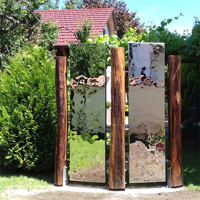 Germany, Mosbach, Garden with a Nearly "Invisible" Screen Fence Made Out of EXYD-M Steles, Photo N.N., 2017