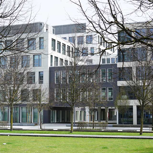 Germany, Munich, Twin Yards Building, Middle Court Yard, Photo EXYD