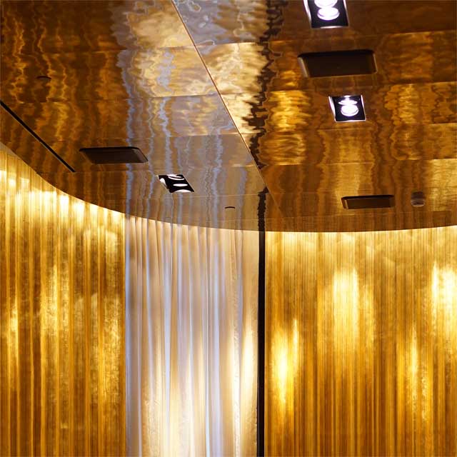 USA, New York City, Four Seasons Hotel in Lower Manhattan, Dining Room of Restaurant CUT, Ceiling System LINDNER, Ceiling Panels EXYD, Photo EXYD