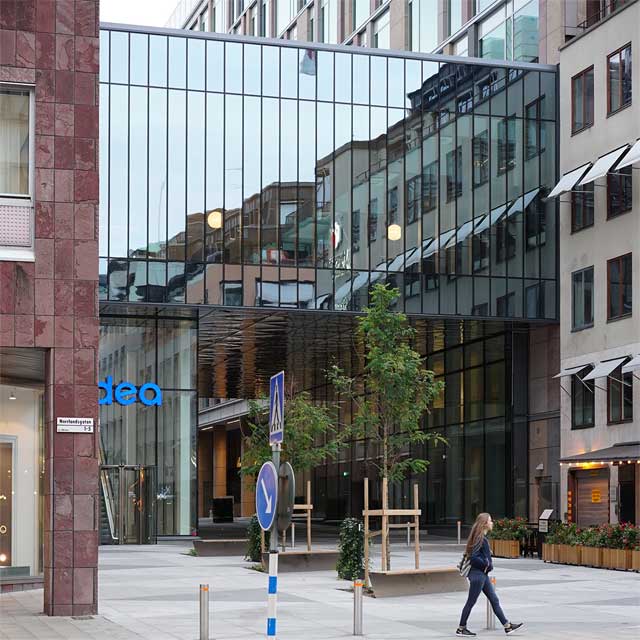 Sweden, Stockholm, Smalandsgatan With Pedestrian Underpass, Client Nordea, Architects Schmidt Hammer Lassen, Soffit System LINDNER, Soffit Panels EXYD-M, Photo EXYD, 2017